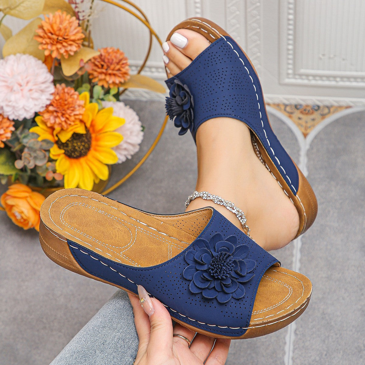 Flower Wedge Retro Hollow Sandals