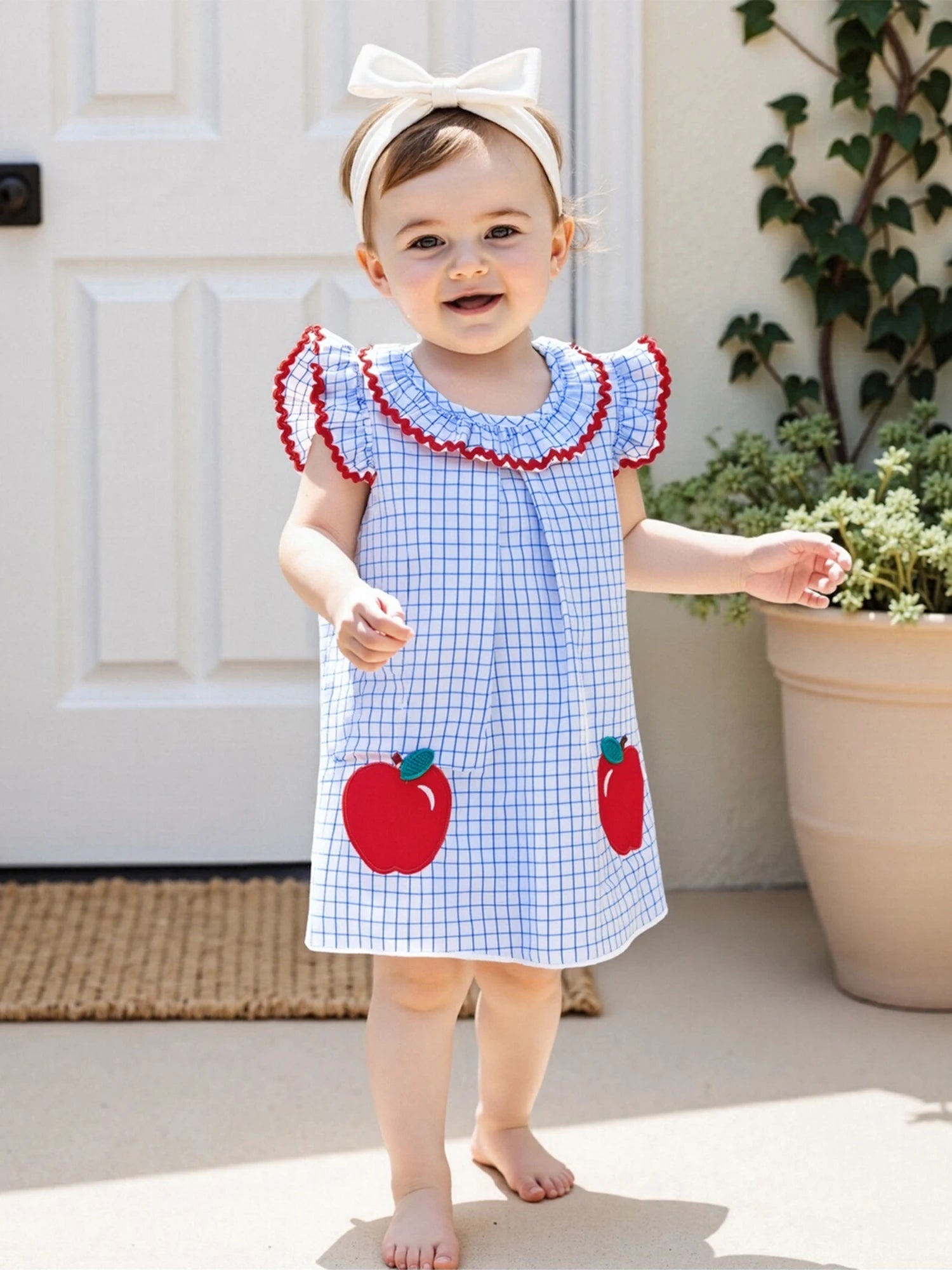 Ärmelloses Sommerkleid für Kleinkinder mit Blumenmuster