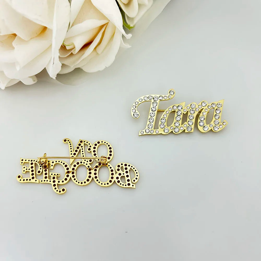 DODOAI Custom Diamond Letter Brooch