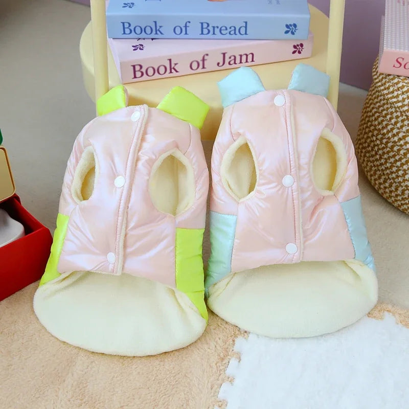 Winterjacke für Haustiere mit Leinenring