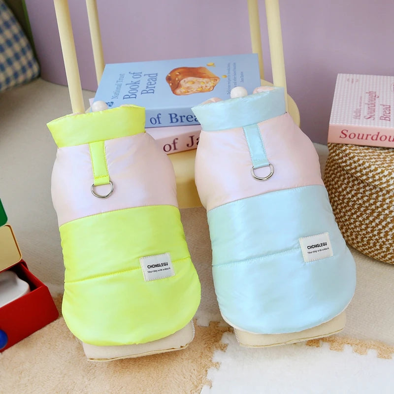 Winterjacke für Haustiere mit Leinenring