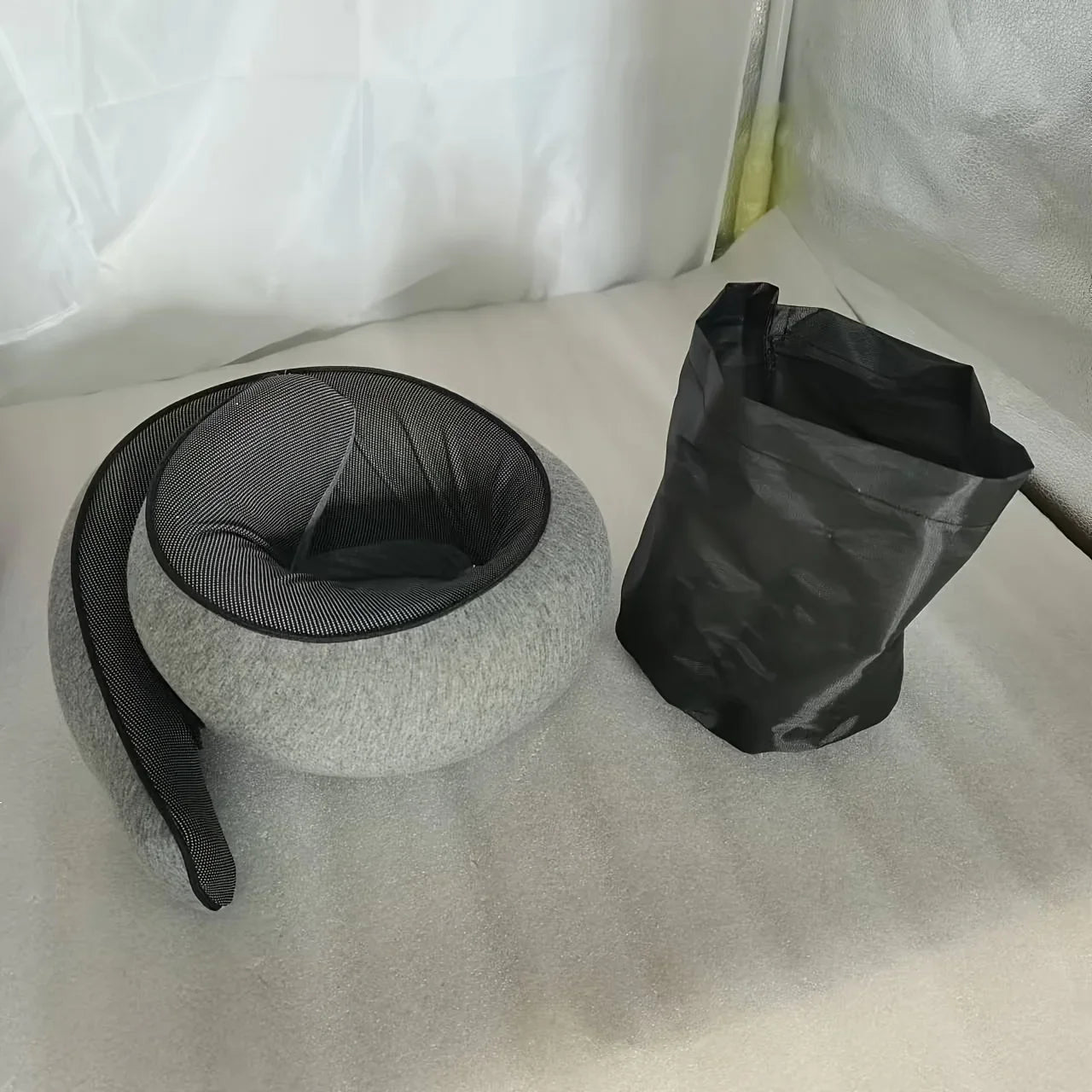 U-förmiges Memory Foam-Reisekissen