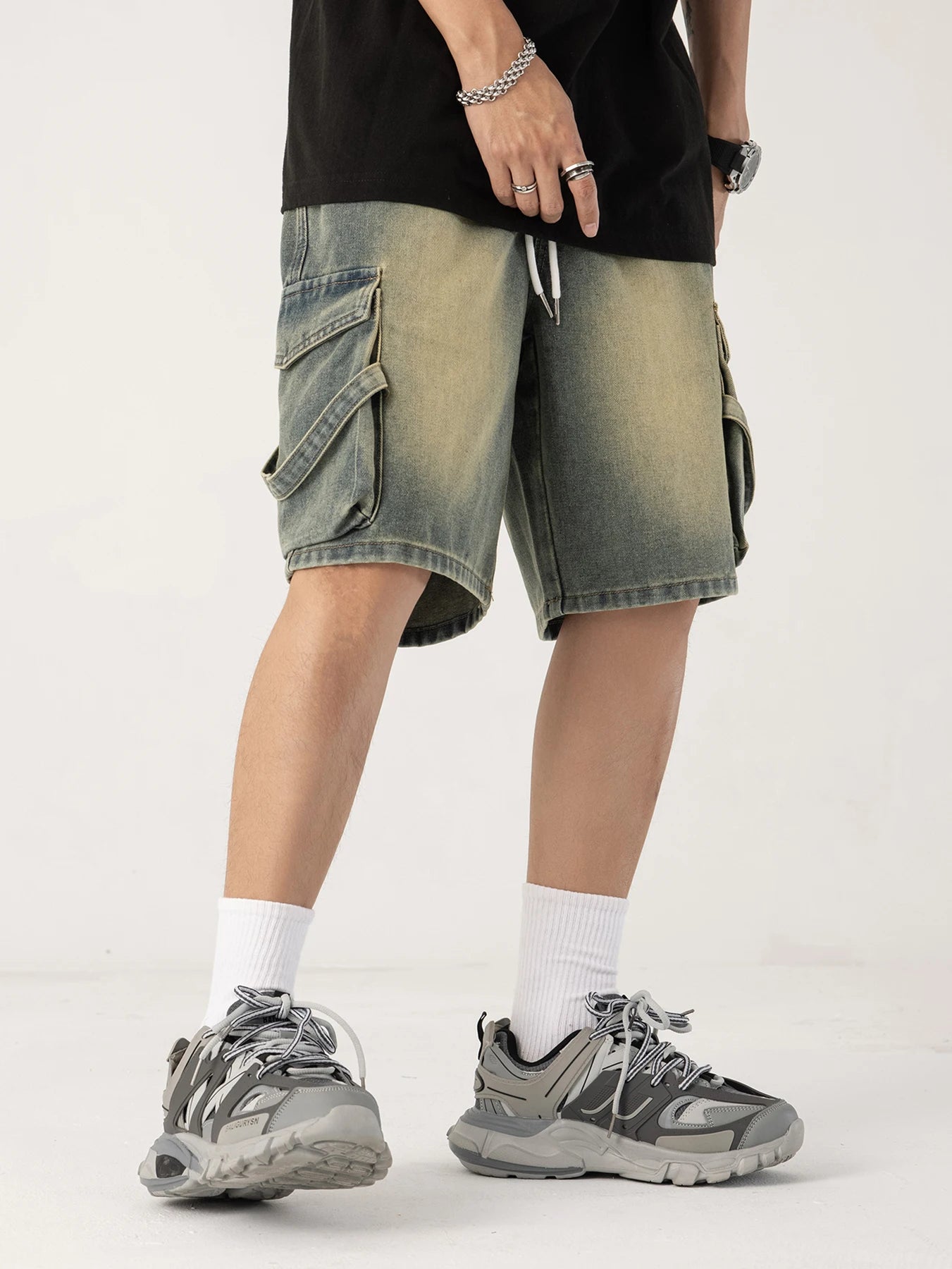 Herren-Cargo-Jeansshorts mit lockerer Passform