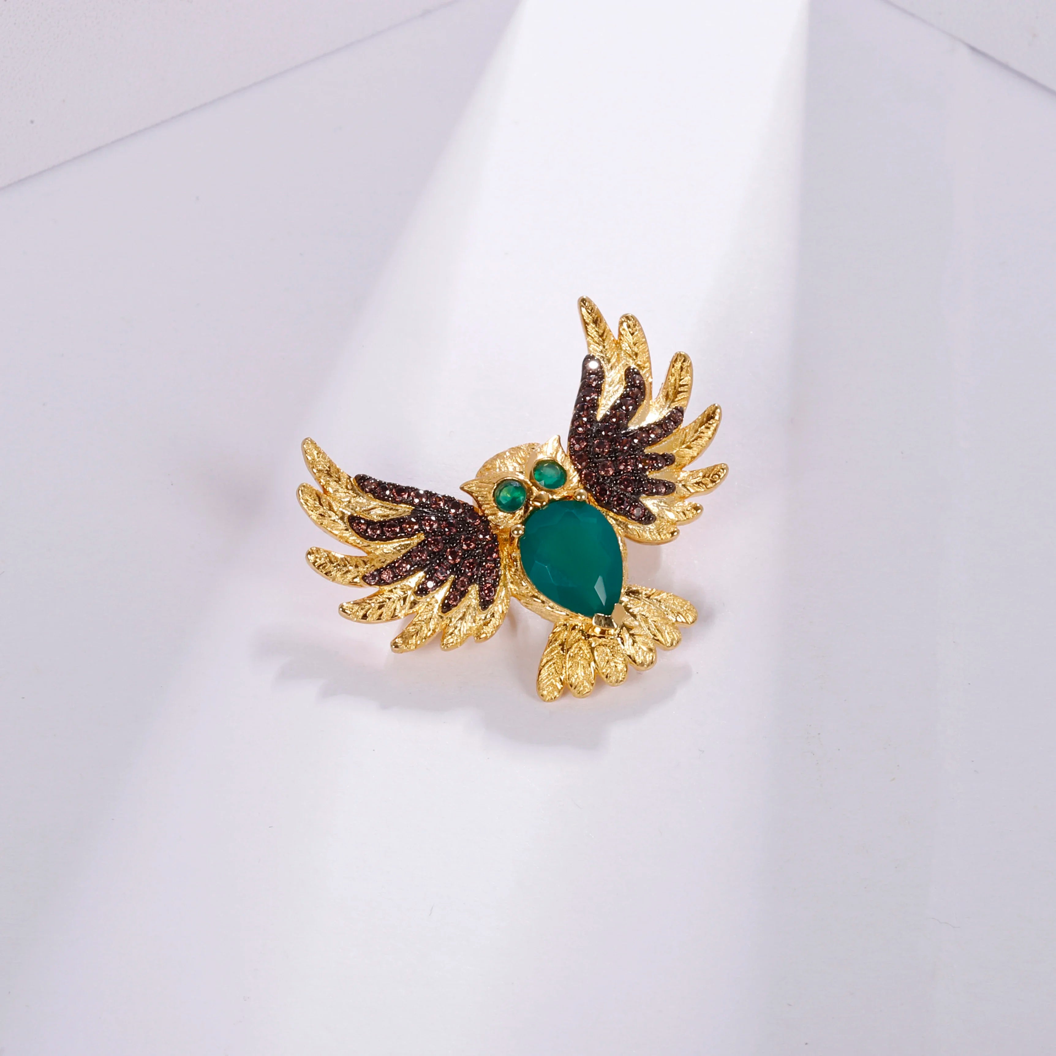 GEM'S BALLET Silver Owl Brooch Pin