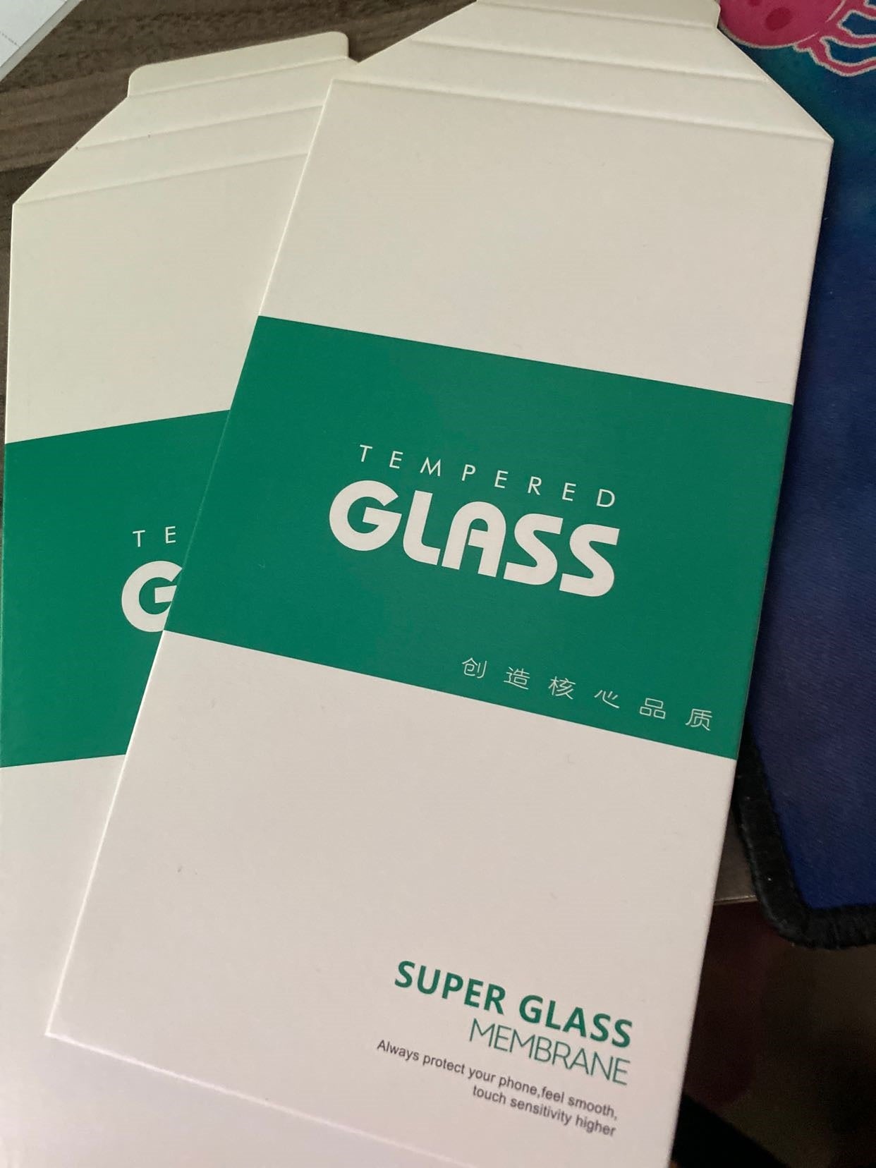 Kompatibler Displayschutz aus gehärtetem Glas