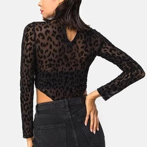 Schwarzer Netz-Body mit Leopardenmuster