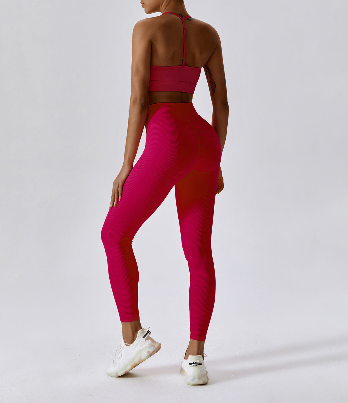 Threaded Tight Yoga Pants – Outerwear