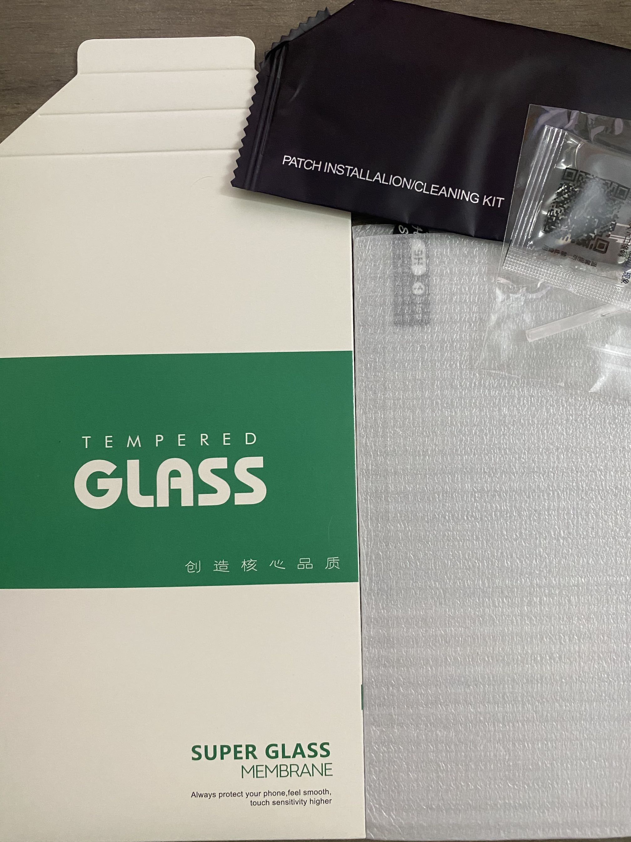 Kompatibler Displayschutz aus gehärtetem Glas
