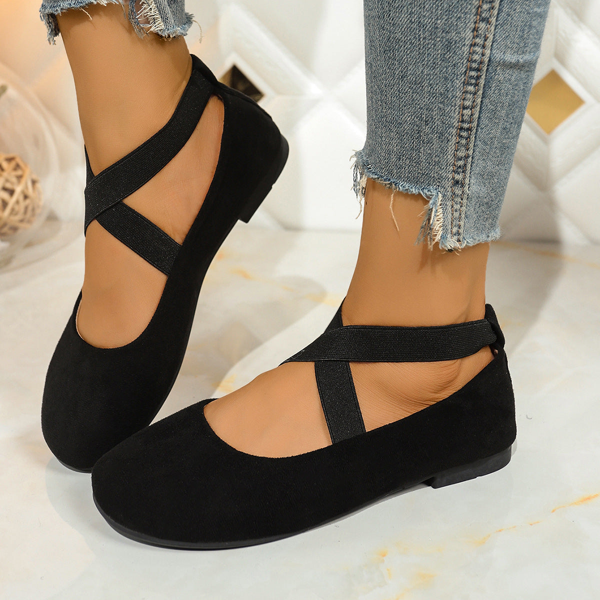 Plus Size Round Toe Flat Sports Shoes for Women
