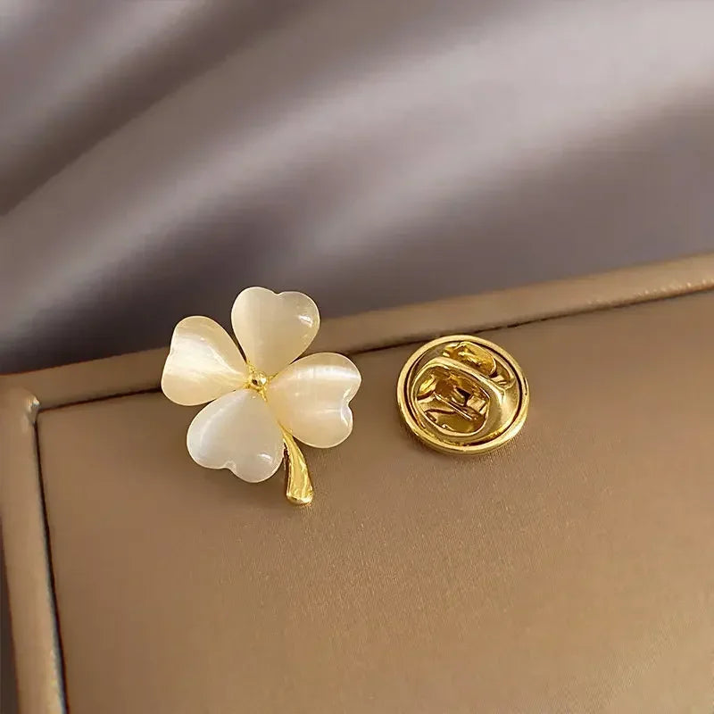 Flower and Bow Metal Brooch Set