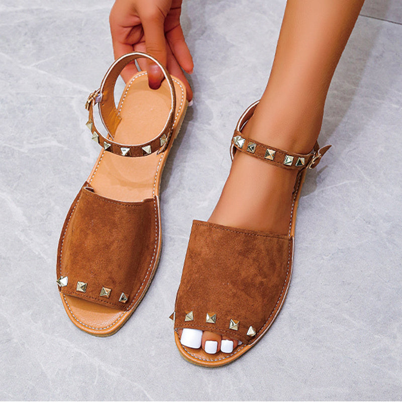 Flat Rivet Fish Mouth Beach Sandals