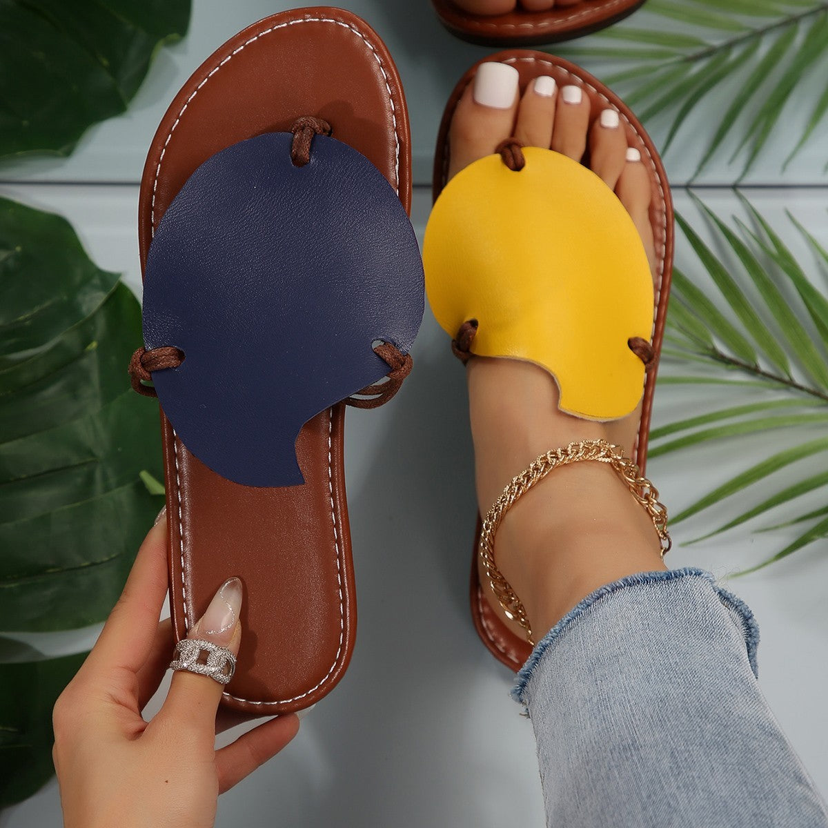 Casual Clip-Toe Color-Match Sandals