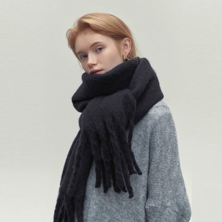 Winter Tassel Scarf – Soft Long Shawl