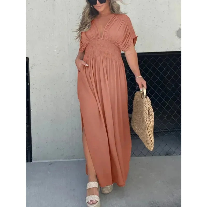 Robe longue d'été fendue à col en V et manches chauve-souris