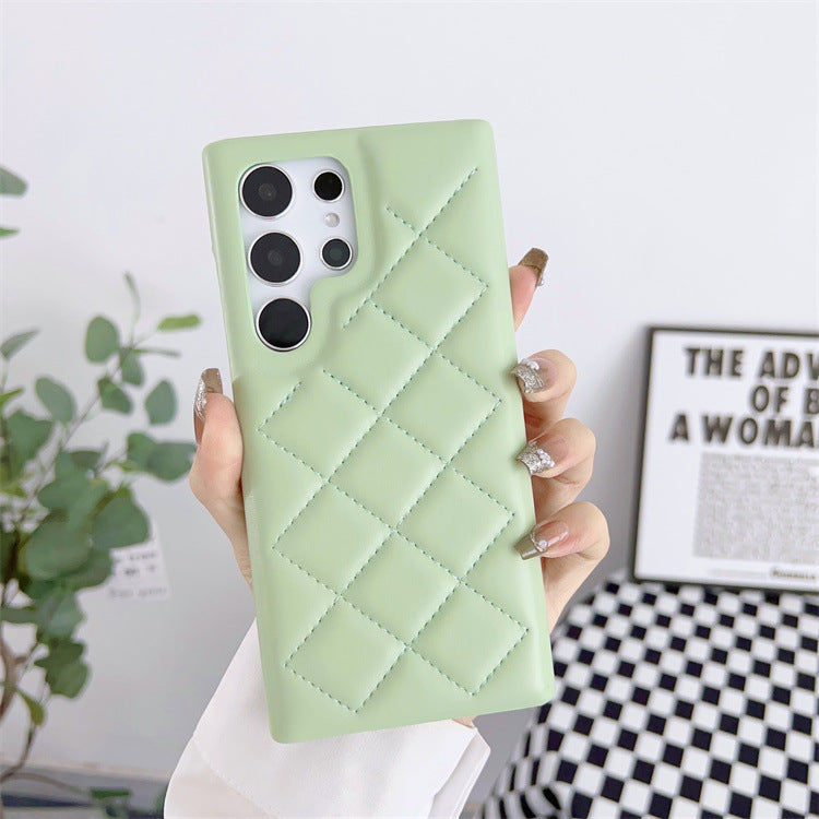 Étui de téléphone en cuir à carreaux et diamants