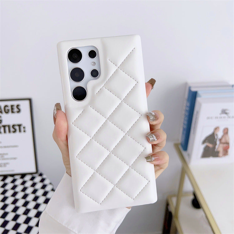 Étui de téléphone en cuir à carreaux et diamants