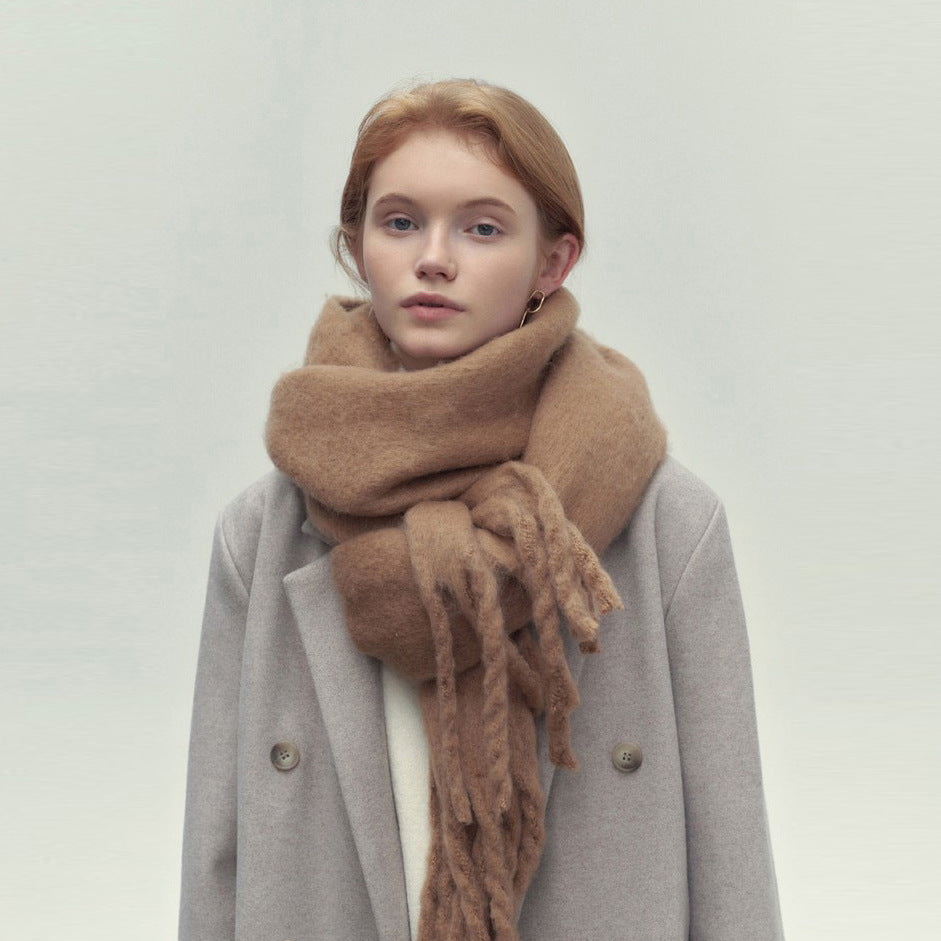 Winter Tassel Scarf – Soft Long Shawl