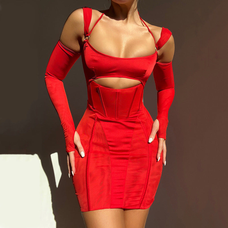 Rückenfreies, figurbetontes Sling-Kleid aus Netzstoff
